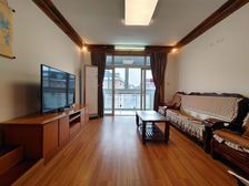 近地铁 商圈成熟 南北通透 商品住宅 停车方便 医疗配套成熟