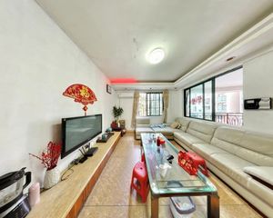 世纪花源 4室2厅1卫 精装修 65万元