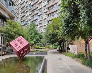 急 86万仅契税近地铁可按揭!领馆区一号32
