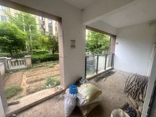 上上城(大院子)3层洋房,2个车库加储藏室,朝南双花园