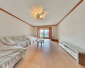 香榭里 交大路 地铁口 中间楼层 绿化好 门口