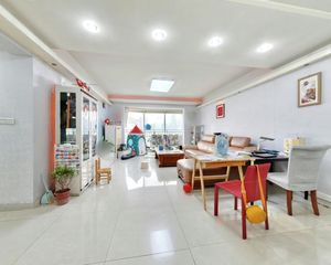 金府花园 3室1厅 东南