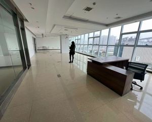 腰斩捡漏正地铁 华晨 华雅国际财富 甲级写字楼 业主诚心出售