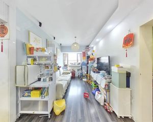 龙华世纪春城四期3室2厅,拎包入住,人车分流,满五免税