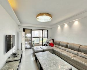 保利红珊瑚花园 松山CBD核心区 高入住大盘