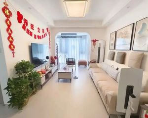 人气好房!!(33)全包,(鑫月广场),红本带车位,家具齐全