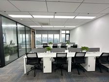 麓谷万为l房东直租l双面采光l出行无忧