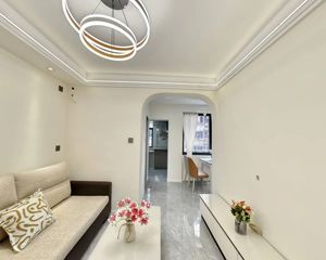 红花东路 户型相当好,房东诚心卖,价格美丽
