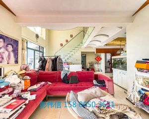 业主置换别墅 降.价200万 接受置换 带车位 近地铁