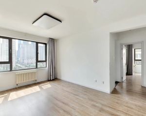 中海海泊雅苑 3室2厅 106平