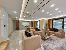 客厅大露台 一梯一户大平层 看东风渠河景 自住装修