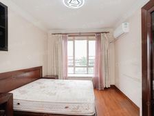 费用0.5 嘉华苑+新村路地铁500米+中间位置得房率高