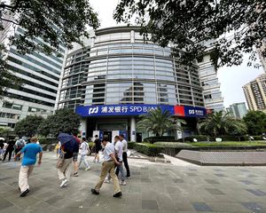 年租金150万 临街独栋出售 车位充足 租户稳定!