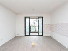 地铁口超经典飞机户型现浇大三房 业主新房已买 急卖 满五税少
