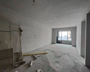 俯瞰东湖 9500起云境苑大三室准现房 马上交 东湖保师