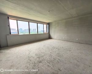 云玺首府171平南向四居 毛坯中层 东湖商圈低密度社区