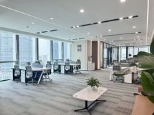 枕水锦江畔,遇水生财!电梯口6隔间32工位!双面采光接待现房