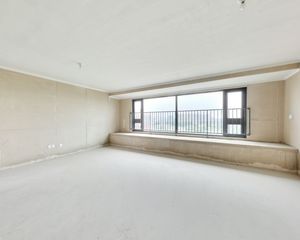 区低密改善,容 积率2.4,整体洋房+小高层配置