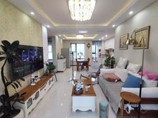 合景万景峰(公寓住宅) 中间楼层 刚需小三居 正规商品房