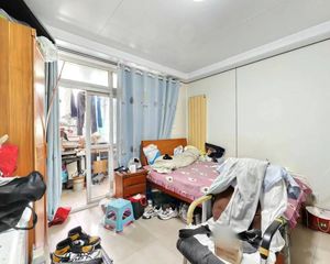 新凤小区 2室1厅 95.47平