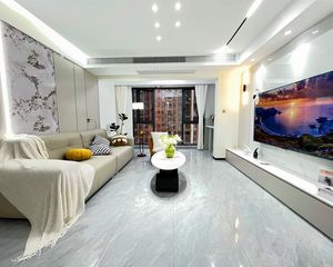 得房率高,南北通透全新精装 中间楼层 品牌家电 诚心出售
