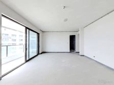 尚海湾三期新交付的产品,次顶楼,城市景观棒