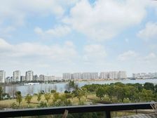 公园18724室2厅3卫南朝向430.0万元/套出售