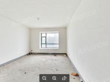 西工区 解放路地铁口 枫叶国际住宅楼 三室 毛坯房 低价出售