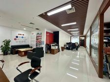 25单价,带家具,208平米,青秀万达广场办公室招租东葛路