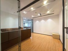 四川北路 地铁上盖 精装修带家具 正对电梯 双面采光 长方形