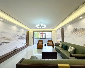 业主急售 军校省医院 黄金三层 南北三居 价可谈