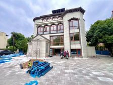 西郊美林馆新出独栋临河大花园精装修带电梯可拎包入住
