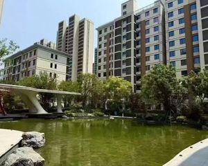 云玺首府 南向四居 低层简装大宅 172平米宜居空间
