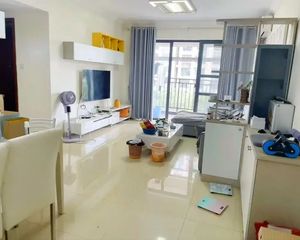 珠江御景 小三居 中低楼层 位置安静 近观澜湖 交通便利