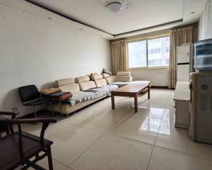 单价3800 一中旁 电梯房 金丰花园 三室两卫 看房方便