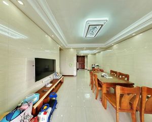 怡景湾 3室2厅1卫 精装修 88万元 98.28平米