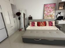 东湖 军校附近 小高层 自住精装一居 带全部家具 急