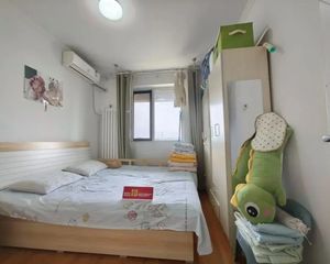 路劲世界城大2居婚房装修朝向采光好电梯房