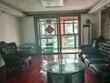 香槟河畔 南北通透 电梯高楼层 临公交近地铁 价可谈