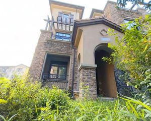 鼎峰源著别墅 499.53平5居 南向简装修 拎包入住