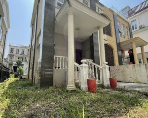 御庭苑双拼别墅 原始户型带电梯 做好改建好装修 诚意急售!!