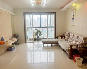 就 师大 ,出门就是地铁口,精装修三房家具家电全带。