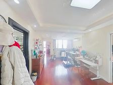 新上空中花园 电梯顶复 花园位置 近轨交 车位充足 诚售
