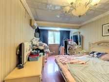 ?中区楼层?大阳台采光充足?得房率高?舒适?