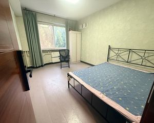 秀兰四季城绿化多公园社区瓷砖房多层两室南北通透