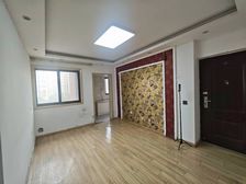 佘北家园嘉枫苑,边套两房,南北通透,次新房