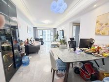 地铁口 次新小区 精装 带车位 高楼层 诚心出售