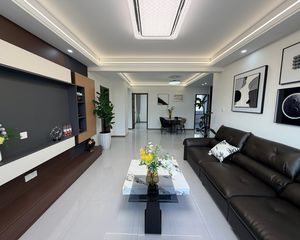 七中学区衡百国际南临兴逸城小区电梯小高层三居室拎包入住