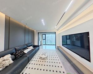 汇雅轩·4室·楼层楼幢好 装修定制好 拎包入住
