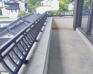 梅林景区入口 中式别墅 十里风荷 进一步城区,退一步景区